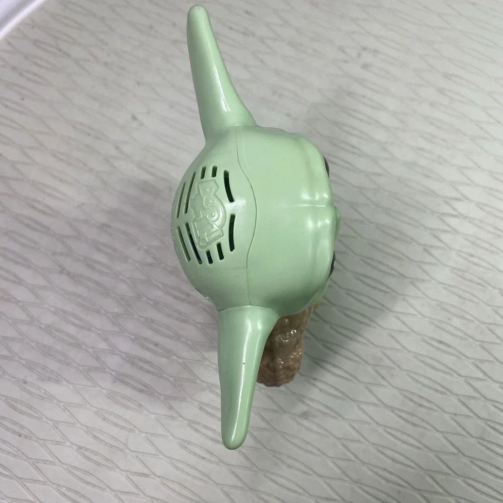 Bop It! Star Wars Mandalorian The Child Edition Baby Yoda-WORKS! Needs Batteries